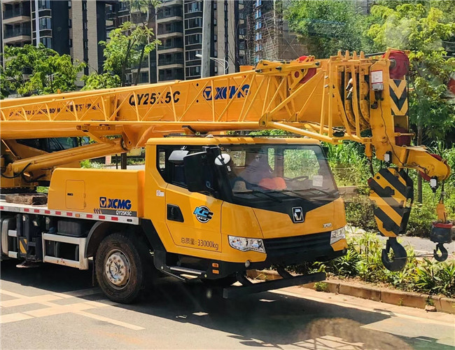 雷波县大件设备吊装租赁吊车