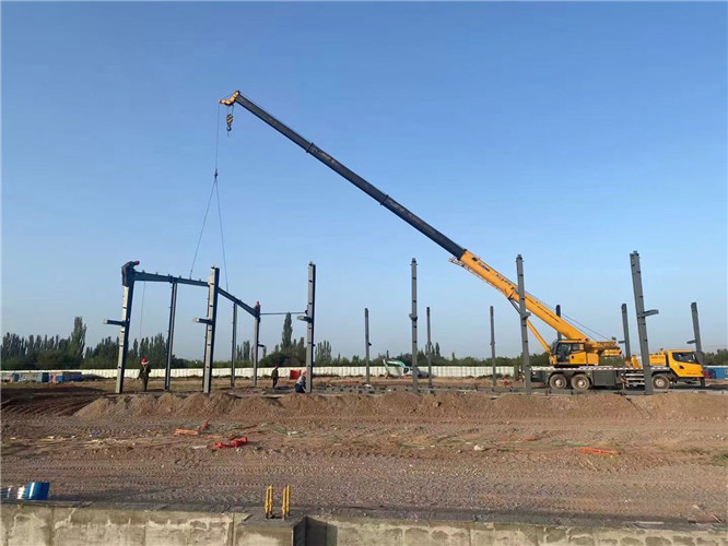 雷波县夜间、节假日作业是否有加价？加价比例多少？