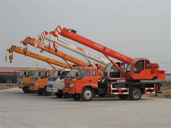 雷波县设备出现故障导致停工，怎么处理？是否有备用设备替换？