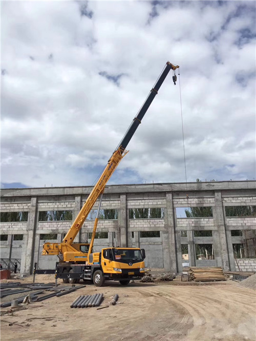 雷波县吊装作业前会做设备检查吗？安全保障措施有哪些？