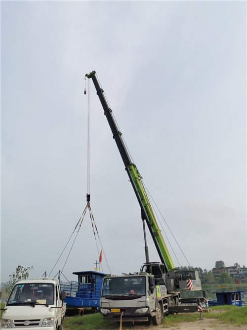 雷波县桥梁建设吊装案例